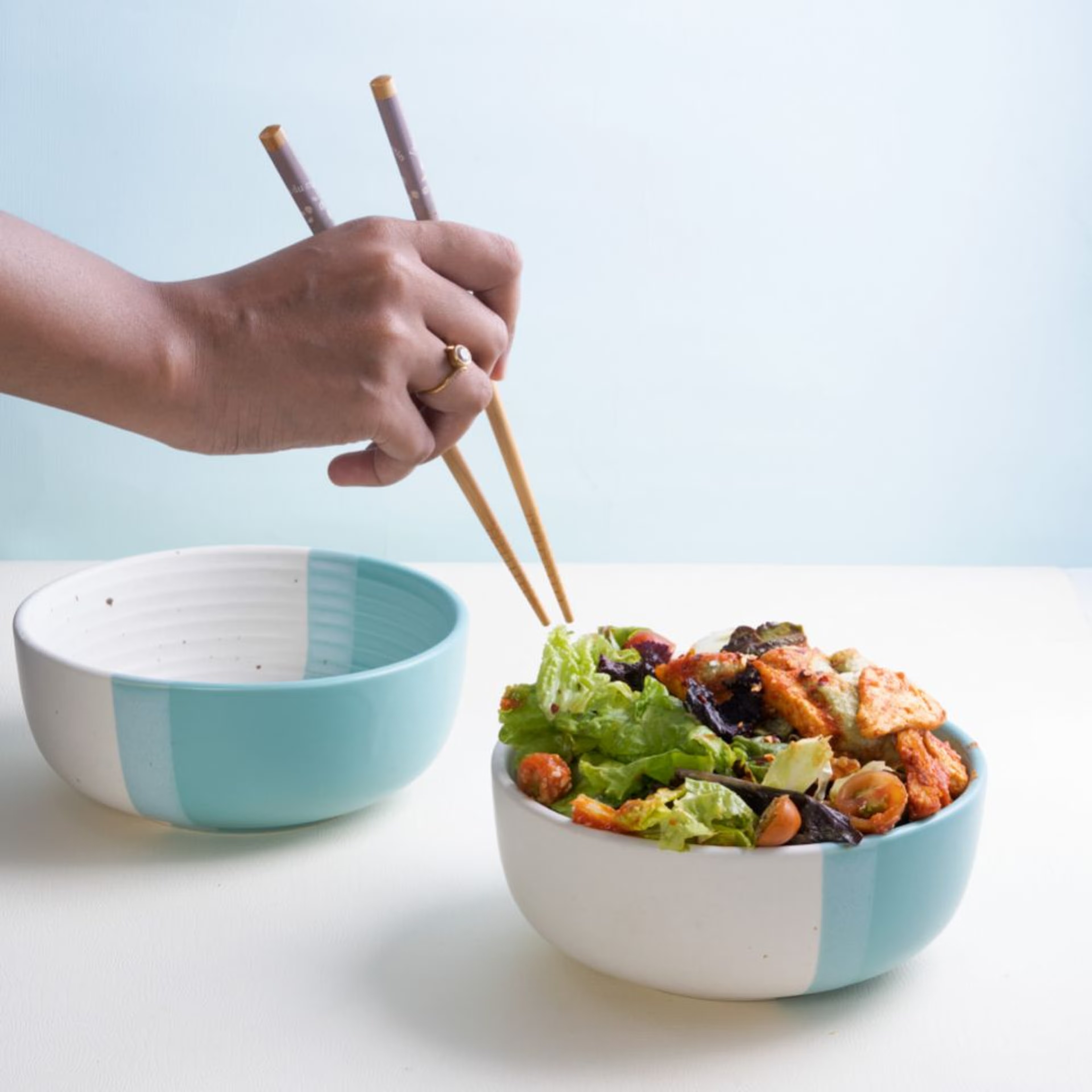 Serving Bowls | Set of 2 | 1.5 ltr | Stoneware Ceramic | Toxin Free | BPA and led free | Microwave & Dishwasher Safe bowls for Snacks,Rice,Dal,Fruits,Salad,Pasta,Noodle,Maggi | Blue,cream | Polychrome Stoneware, Set of 2, Serving Bowl, Sea Green