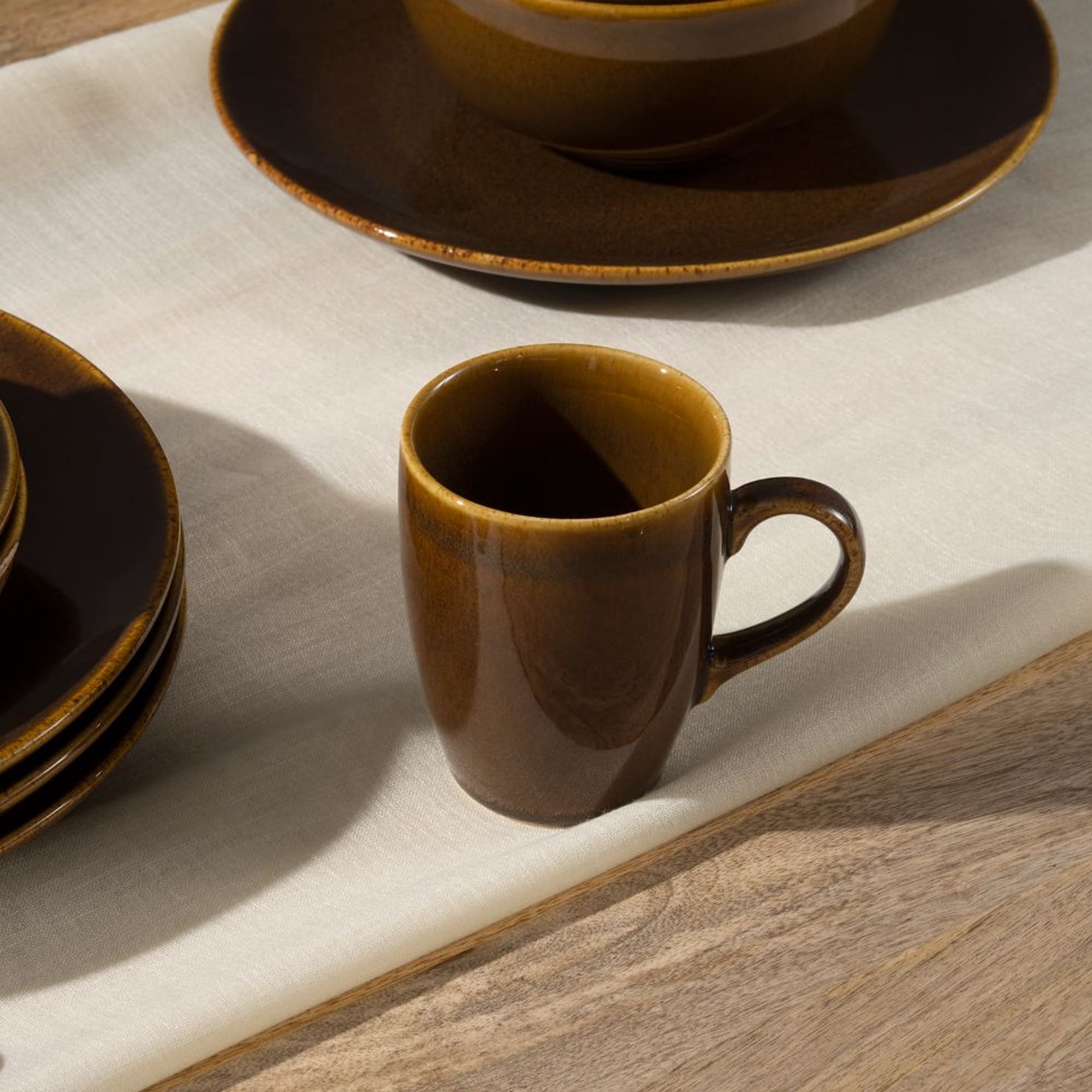 Premium Coffee Mugs | Set of 4 | 300 ml | Eco-Friendly Stoneware Ceramic | Toxin Free | BPA and Lead free | Perfect for gifting | Microwave & Dishwasher Safe | Brown | Pebbles Stoneware, Set of 4, Mug, Brown