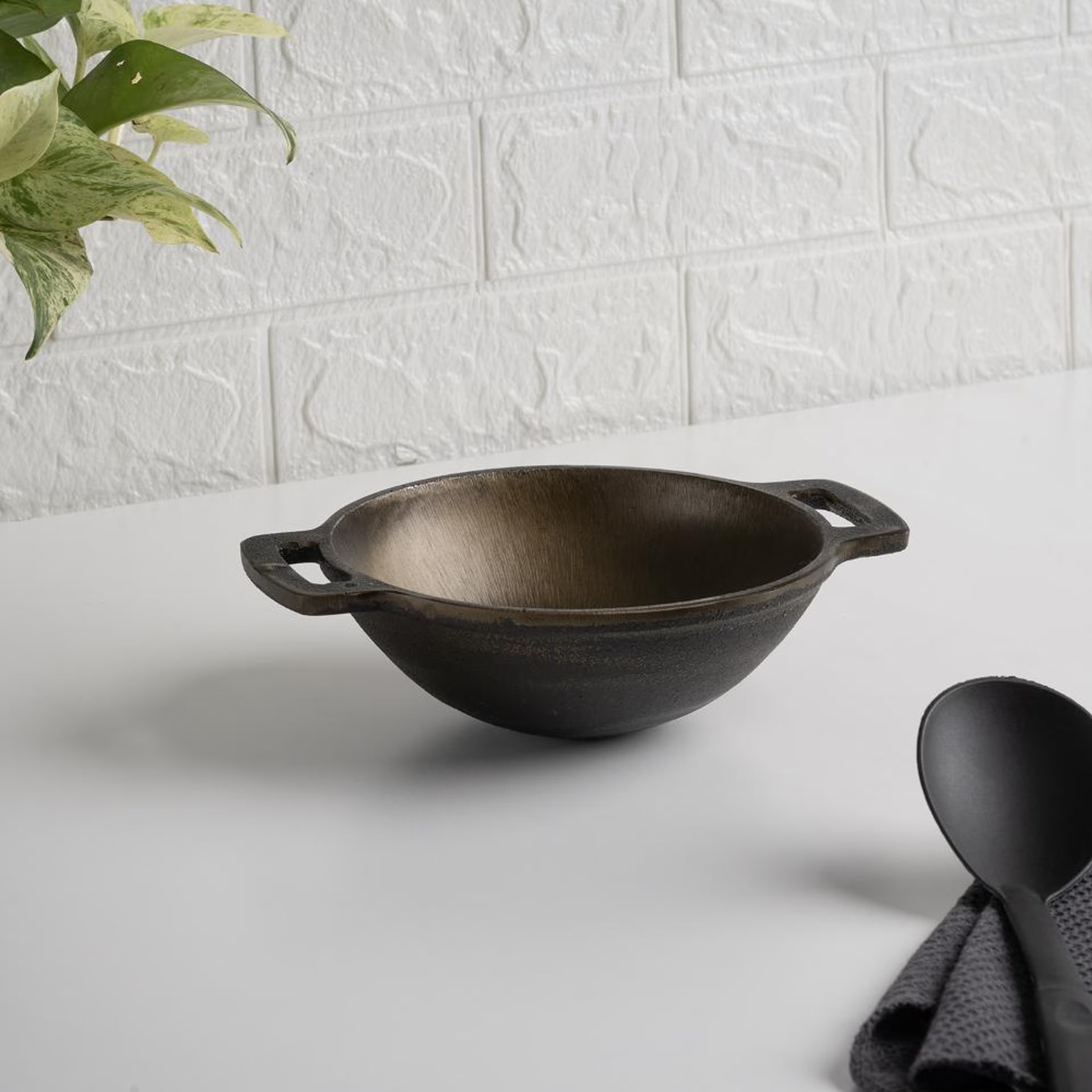 Home 32 Cast Iron Kadai | Non Stick | 0.8 Liters | 17.78 cm | Round Base Kadai, Cast Iron, Non Induction Base, Kadai-0.8 Ltr