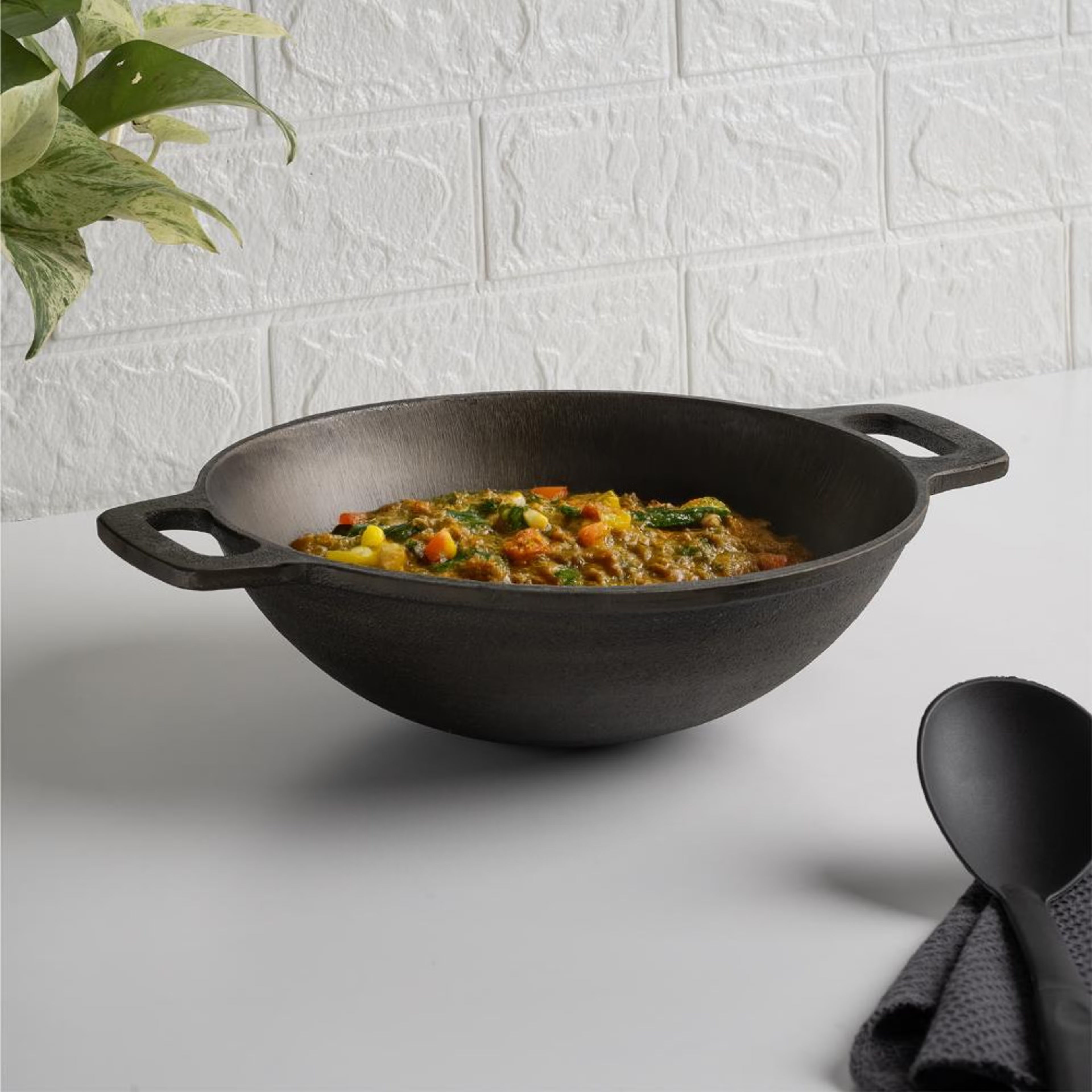 Cast Iron Kadai | Non Stick | 2.5 Liters | 25.4 cm | Round Base Kadai, Cast Iron, Non Induction Base, Kadai-2.5 Ltr