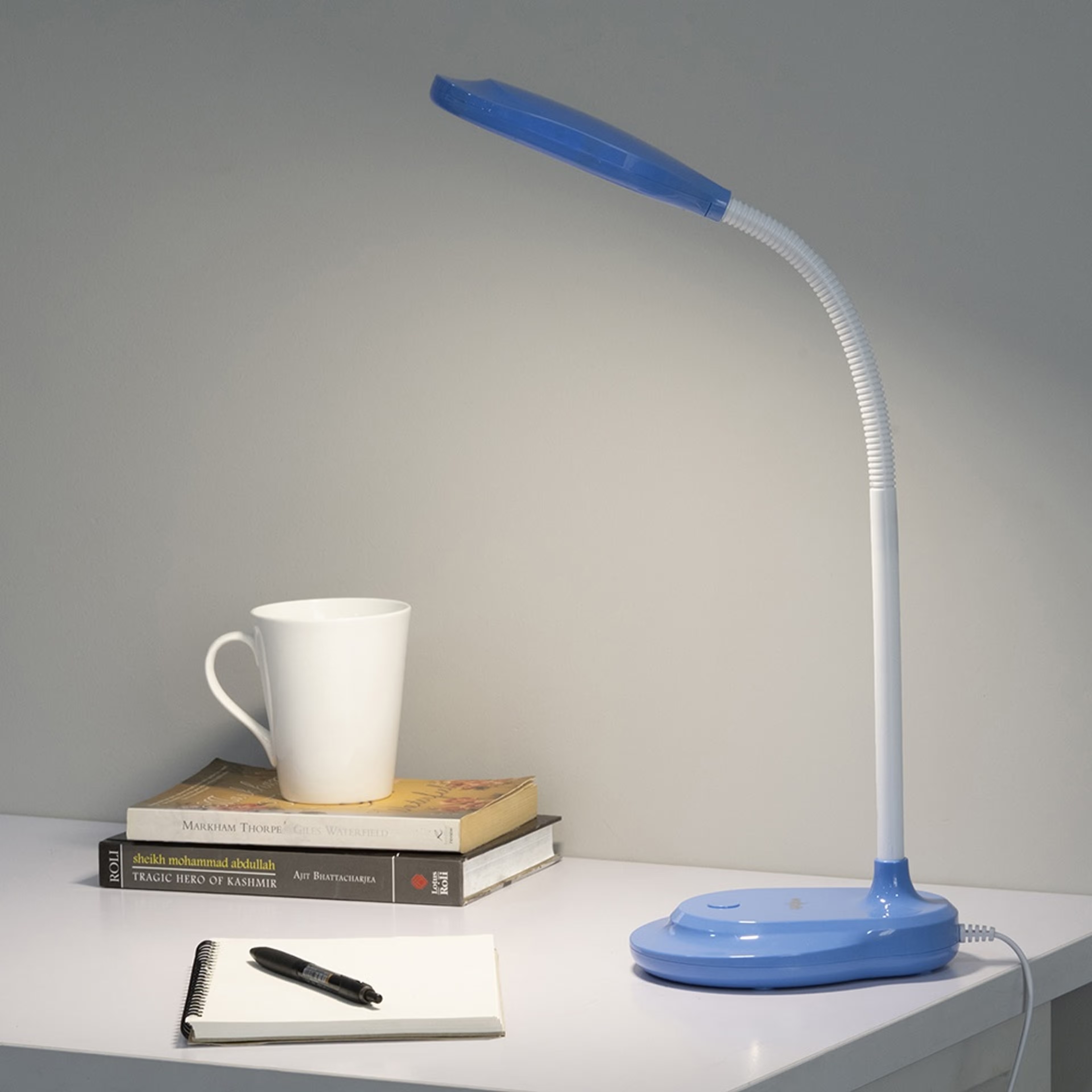 Wakefit Blaise Study Lamp Led Without battery, Blue
